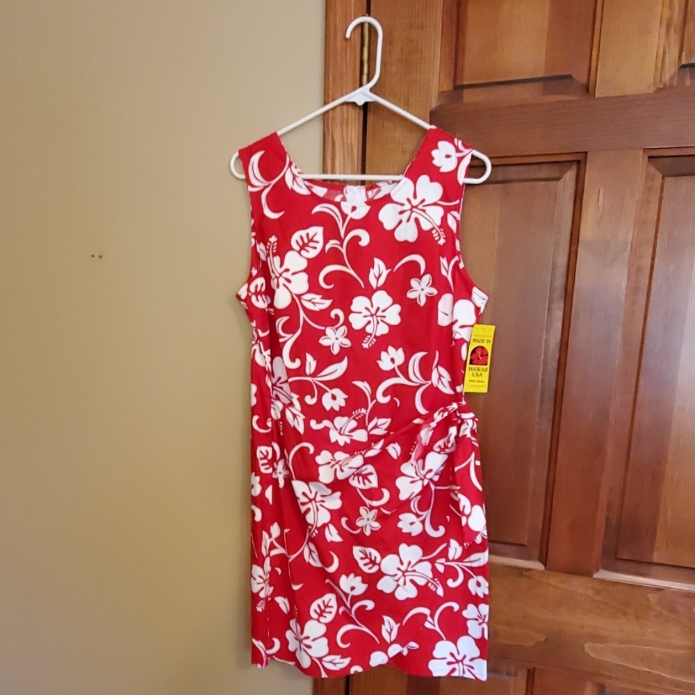 Hawaiian faux wrap red and white sleeveless, XL